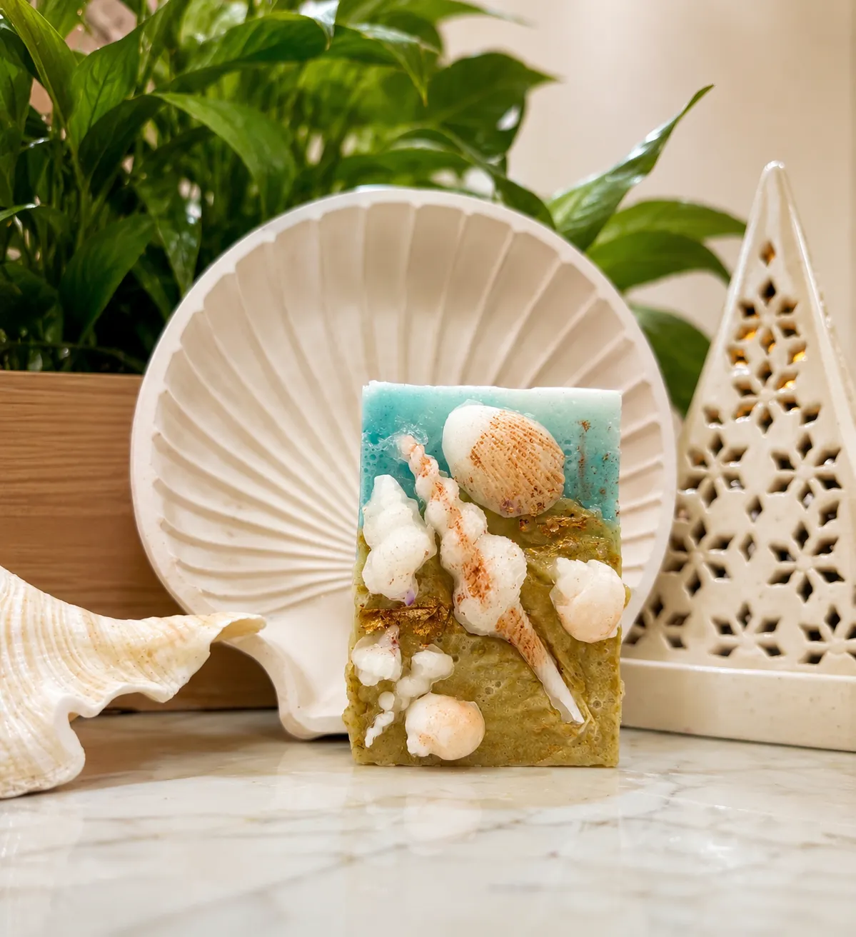 Seashore Bliss Bar With Seashell Soap Dish